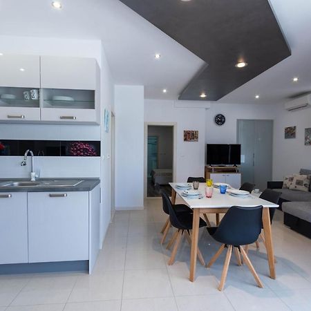 Apartman Dora Podstrana Ngoại thất bức ảnh