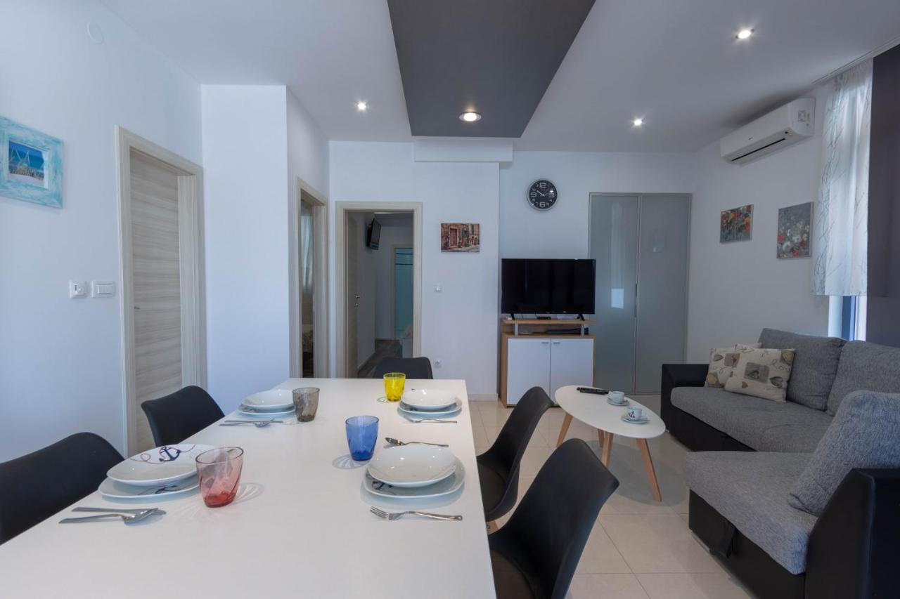 Apartman Dora Podstrana Ngoại thất bức ảnh