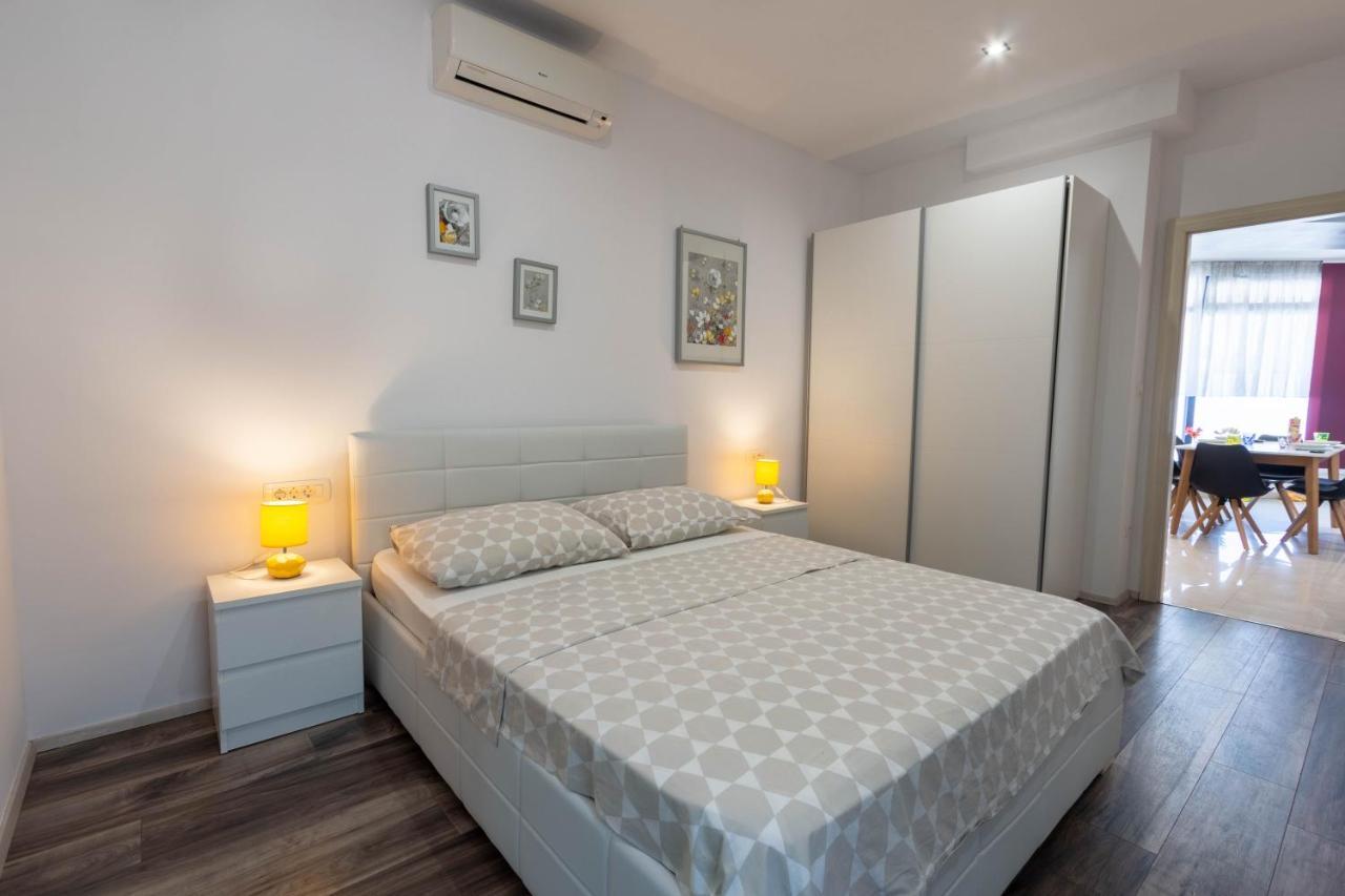 Apartman Dora Podstrana Ngoại thất bức ảnh