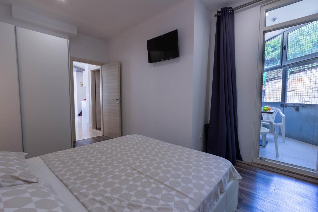 Apartman Dora Podstrana Ngoại thất bức ảnh
