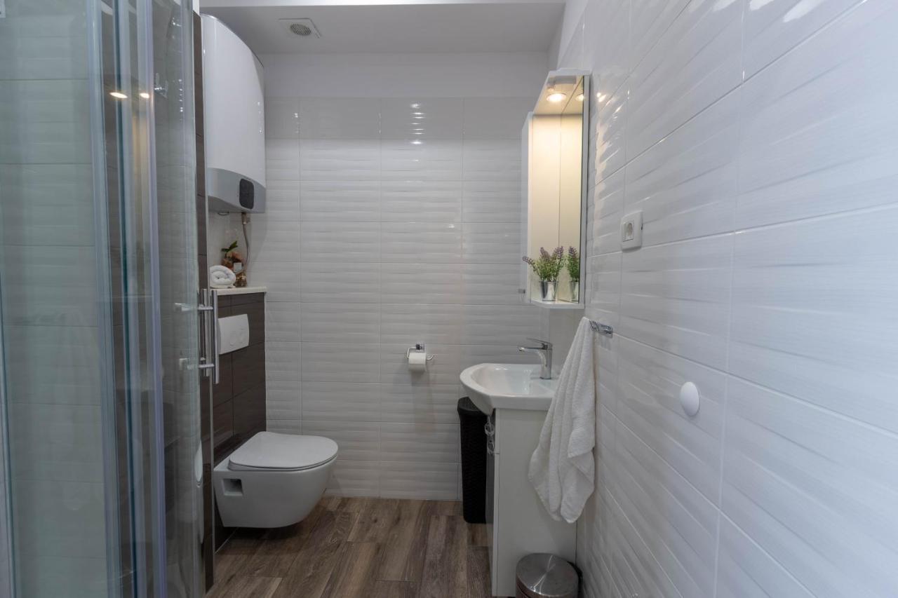 Apartman Dora Podstrana Ngoại thất bức ảnh